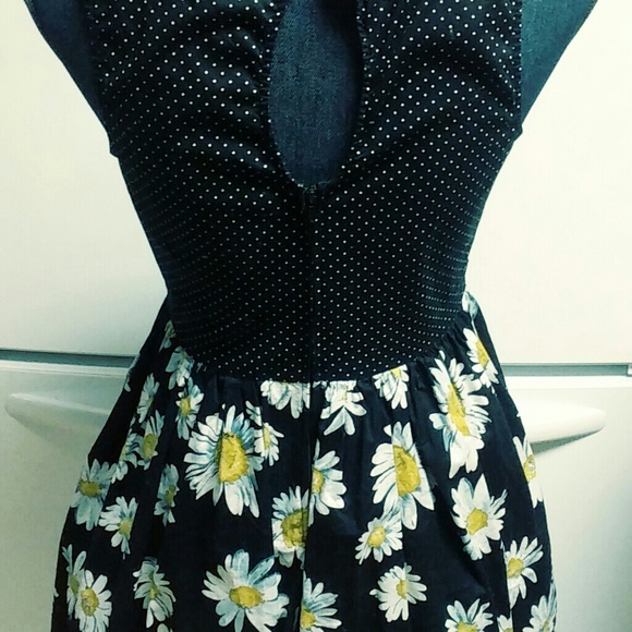 Ruby Rox daisy dress - Picture 2 of 3